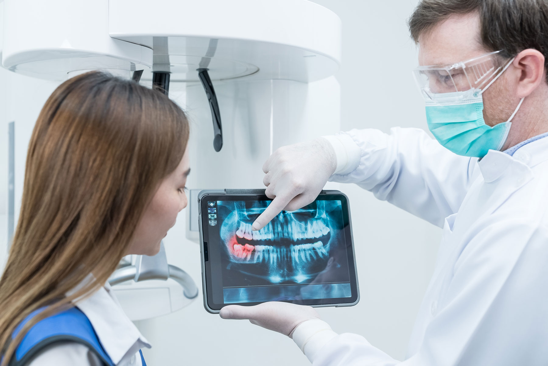 Dental diagnostics: How do digital X-rays work, and why are they done? by Burke Dental